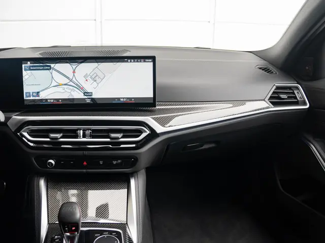 BMW M3 Touring xDrive Competition 2024 Benzine 9