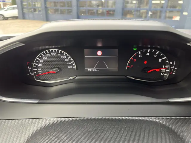 Peugeot 2008 1.2 Turbo 100 PK Active Pack 2021 Benzine 13