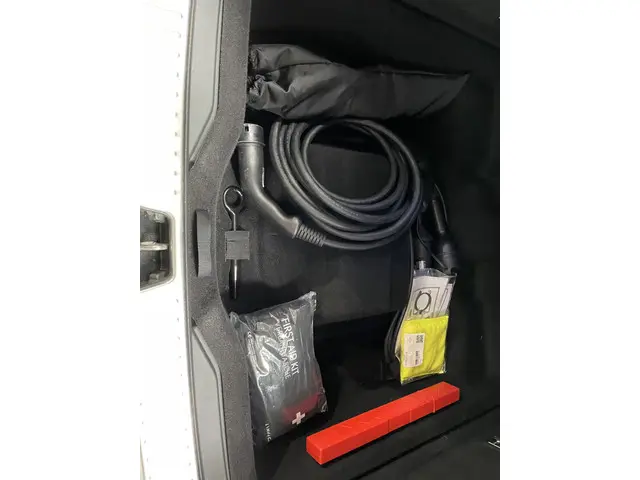 Lynk & Co 01 1.5 2022 Hybride Benzine 34