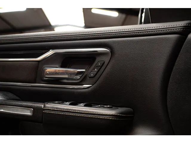 Dodge Ram 1500 5.7 V8 4x4 Crew Cab Laramie 2022 LPG/Gas 16