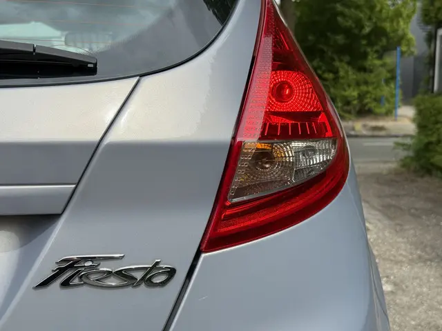 Ford Fiesta 1.4 Titanium 2012 Benzine 23