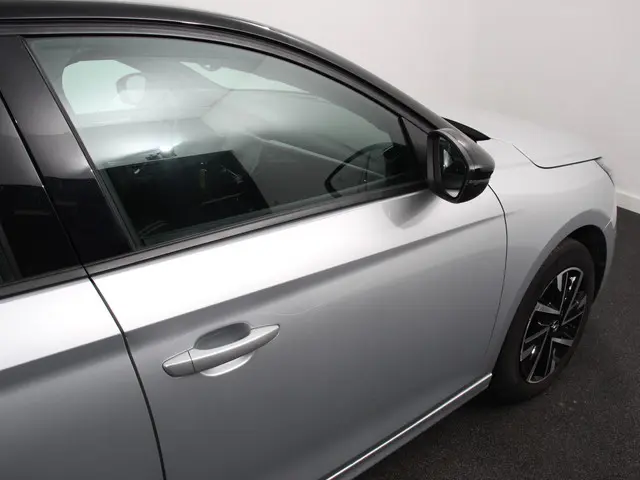 Opel Corsa 1.2 Turbo 100pk Automaat GS 2024 Benzine 28