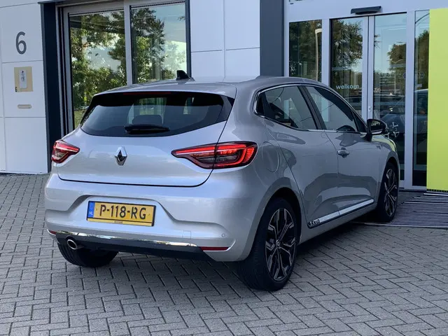 Renault Clio 1.0 TCe Intens 2021 Benzine 2