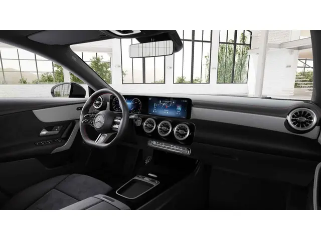 Mercedes-Benz CLA Coupé 180 Star Edition 2025 Benzine 4