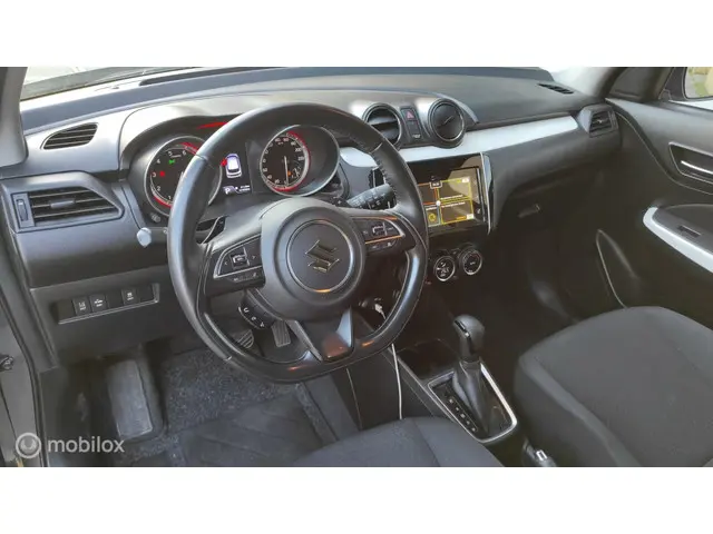 Suzuki Swift 1.0 Stijl 2017 Benzine 11