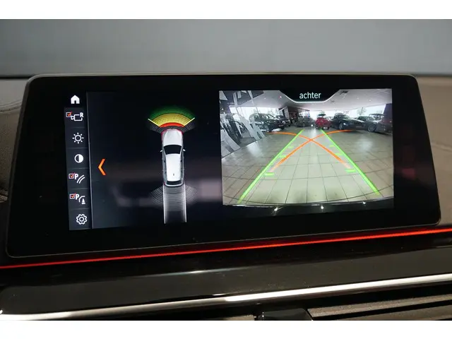 BMW 5 Serie Touring 530i xDrive Executive 2017 Benzine 13