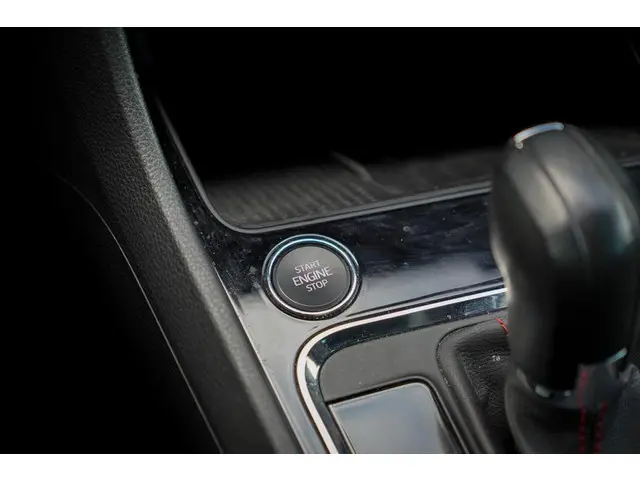 SEAT Ateca 1.5 TSI FR Business Intense 2019 Benzine 46