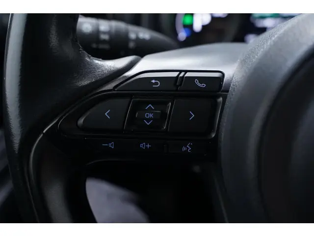 Toyota Yaris 1.5 Hybrid Dynamic 2021 Hybride Benzine 21