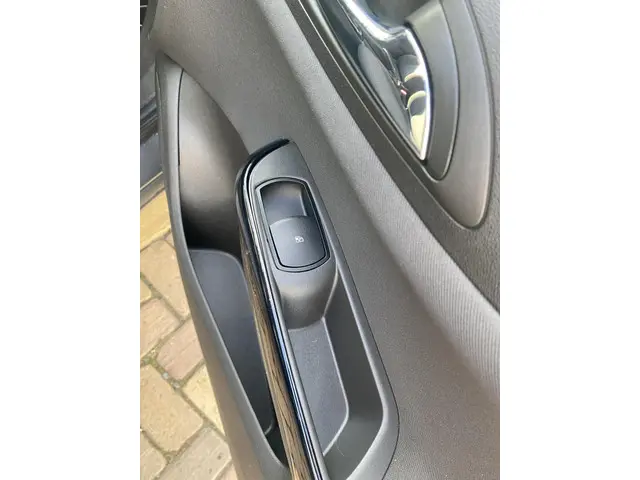 Opel Corsa 1.4 Innovation 2016 Benzine 10