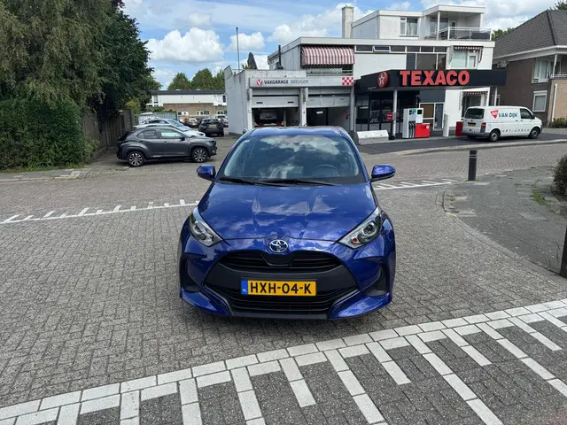 Toyota Yaris 2
