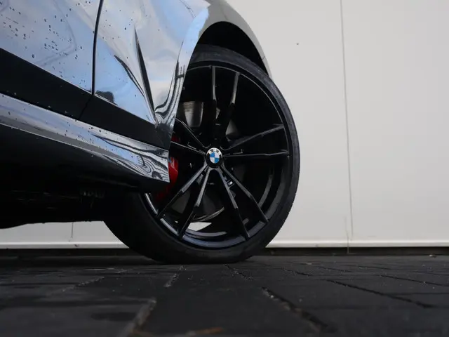 BMW 3 Serie Touring 320e 2024 Hybride Benzine 11