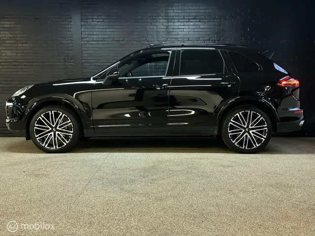Porsche Cayenne 3