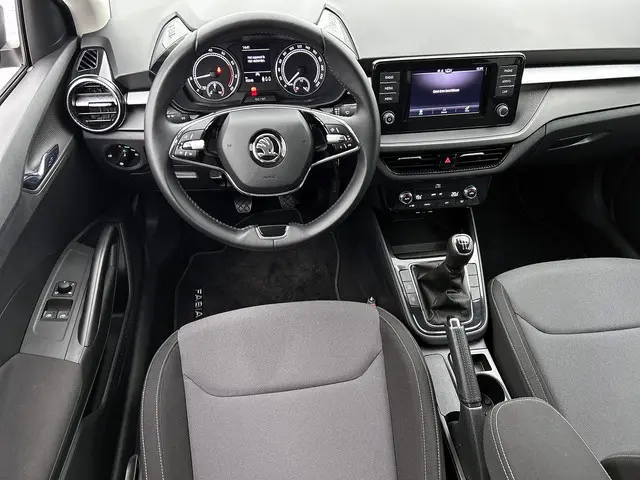 Škoda Fabia 1.0 MPI 80pk Ambition 2023 Benzine 16