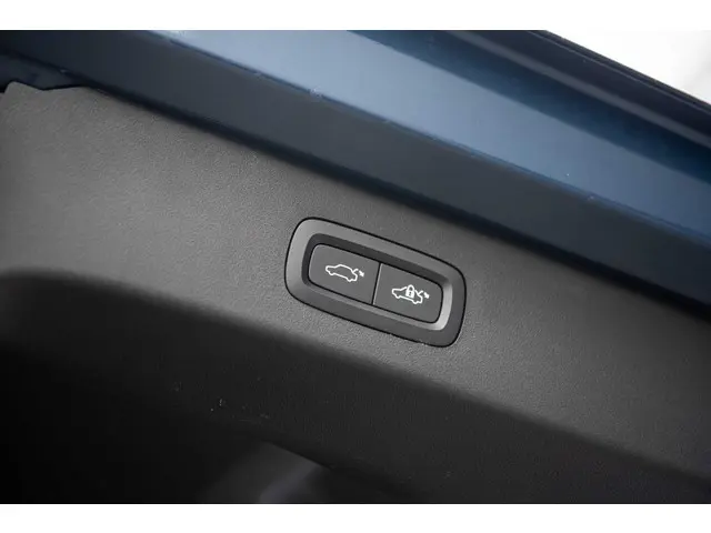 Lynk & Co 01 1.5 Plug-in Hybrid 2023 Hybride Benzine 33