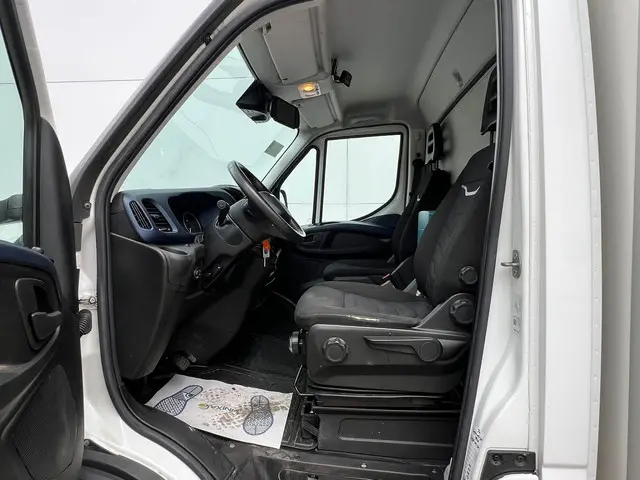 Iveco Daily 35S14 2.3 2021 Diesel 6