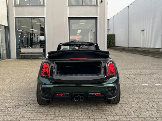 MINI Cooper Cabrio 2.0 John Works Chili 2017 Benzine 59