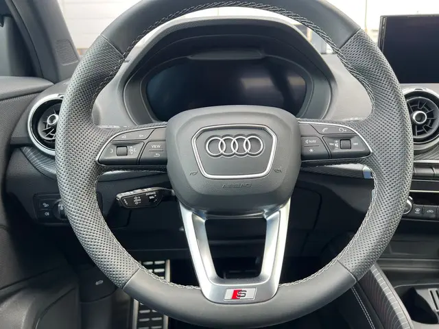 Audi SQ2 2.0 TFSI quattro 2023 Benzine 32