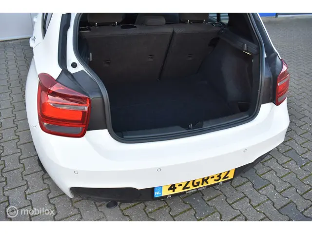 BMW 1 Serie 114i EDE M Sport Edition 2015 Benzine 27
