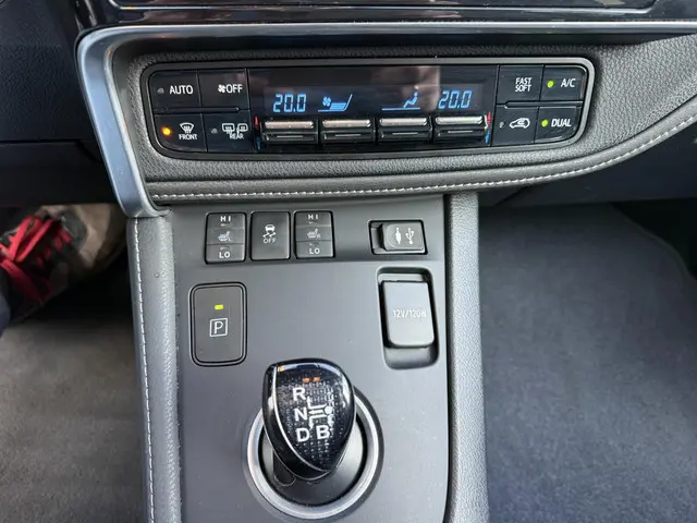 Toyota Auris 1.8 Hybrid Lease Pro 2016 Hybride Benzine 12