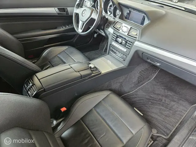 Mercedes-Benz E-Klasse Cabrio 200 Ambition 2014 Benzine 24
