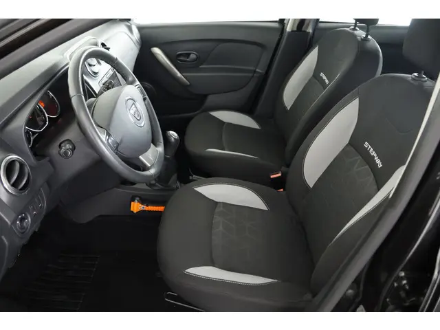 Dacia Sandero Stepway 0.9 TCe Lauréate 2013 Benzine 6