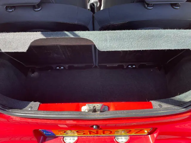 Toyota Aygo 1.0 VVT-i Now 2013 Benzine 17