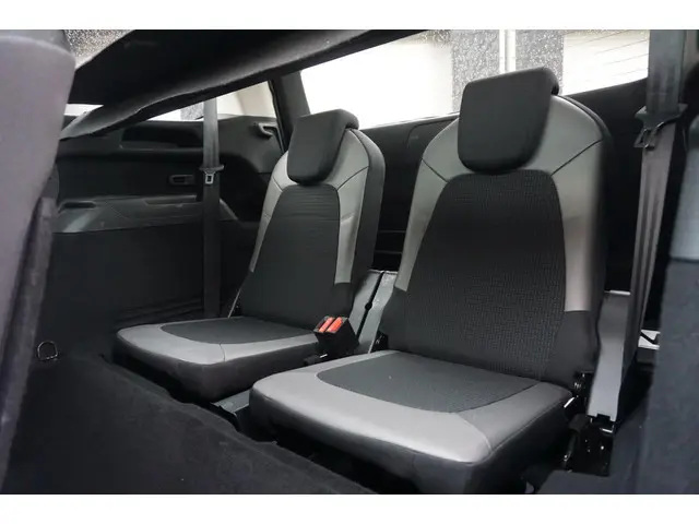 Citroën Grand C4 Picasso 1.6 e-THP Shine 2018 Benzine 20