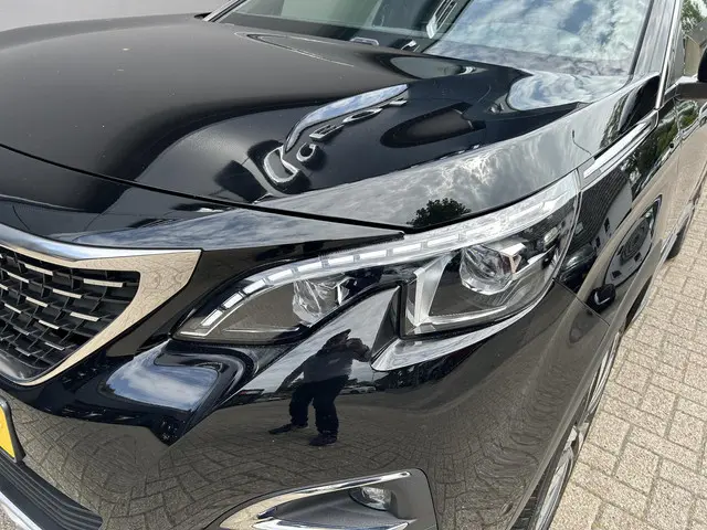 Peugeot 3008 1.2 Turbo 130 PK GT Line 2019 Benzine 46