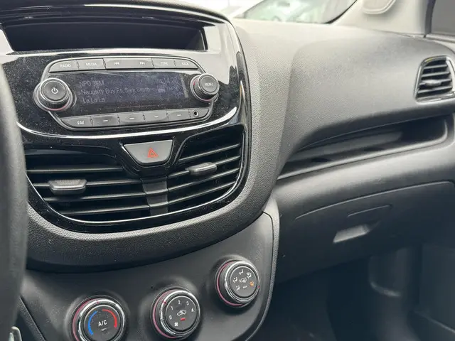 Opel KARL 1.0 ecoFLEX Edition 2016 Benzine 12