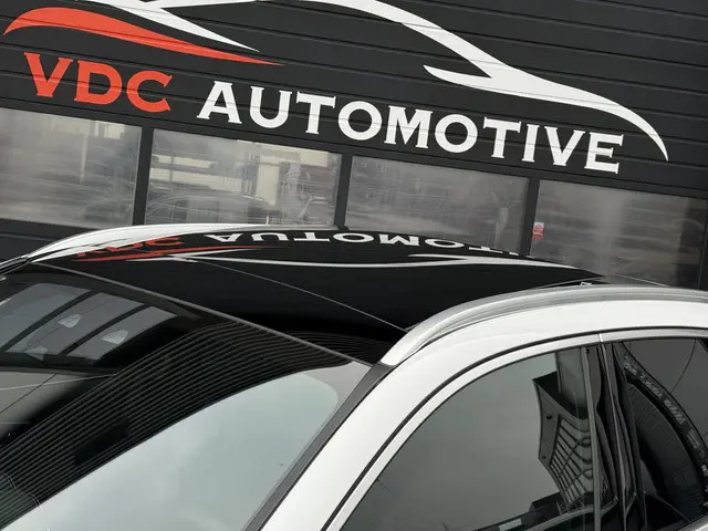 Mercedes-Benz GLC 400e 4M AMG 2023 Hybride Benzine 27