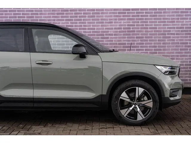 Volvo XC40 Recharge 70 kWh Pro 2021 Elektrisch 8