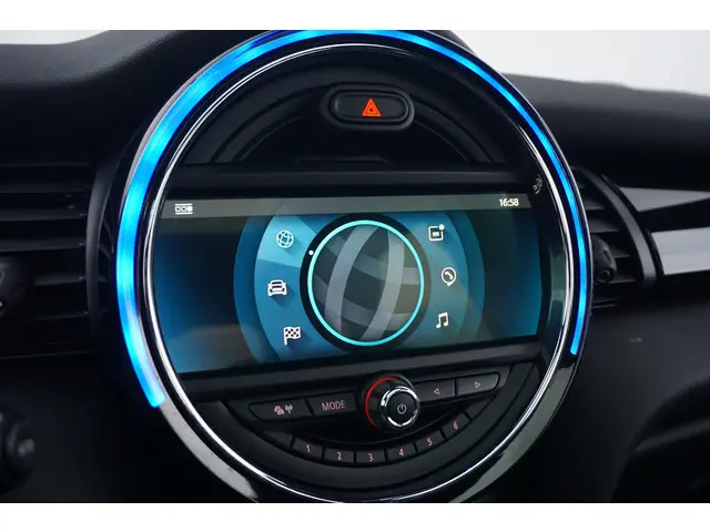 MINI 5-Deurs Cooper S Chili 2020 Benzine 18