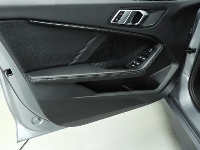 BMW 1 Serie 5-deurs 118i 2023 Benzine 20