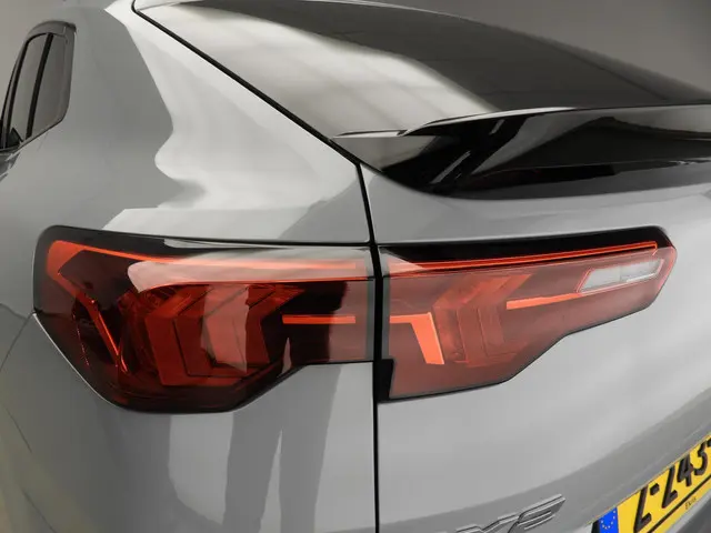 BMW iX2 xDrive30 2024 Elektrisch 35