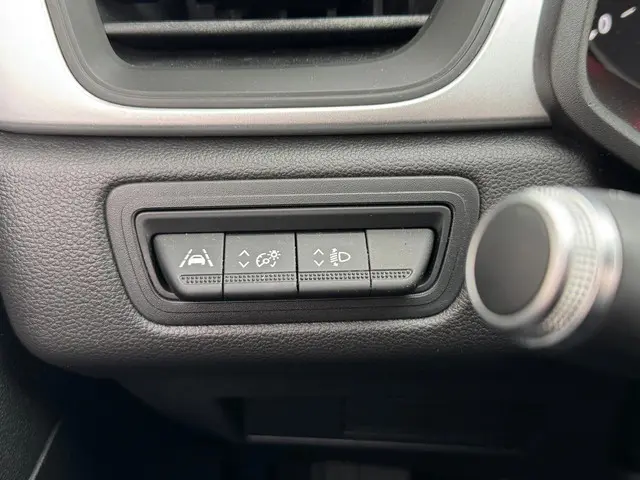 Renault Captur 1.0 TCe 100 Zen 2020 Benzine 24