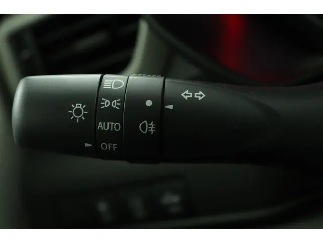 Suzuki Swift 1.2 Select Smart Hybrid 2025 Benzine 31