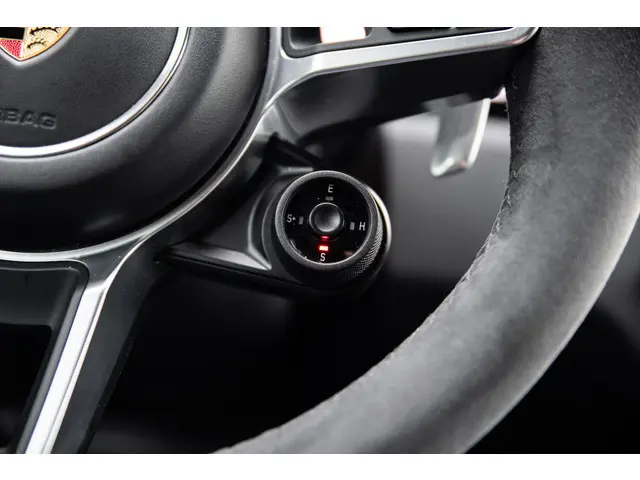 Porsche Cayenne Coupé 3.0 E-Hybrid 2020 Hybride Benzine 70