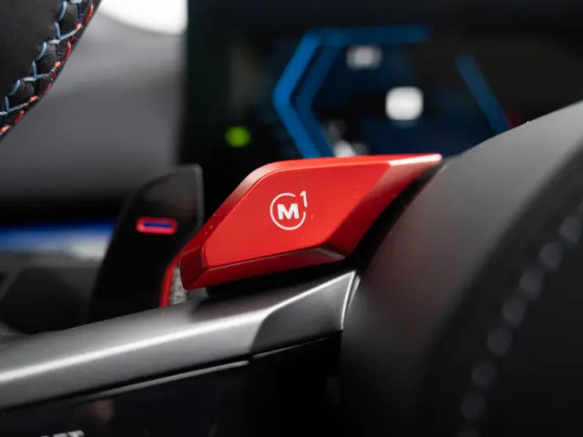 BMW M5 Sedan 2024 Hybride Benzine 30