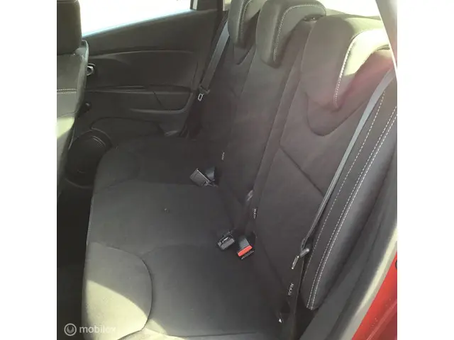 Renault Clio Estate 0.9 TCe Limited 2019 Benzine 14