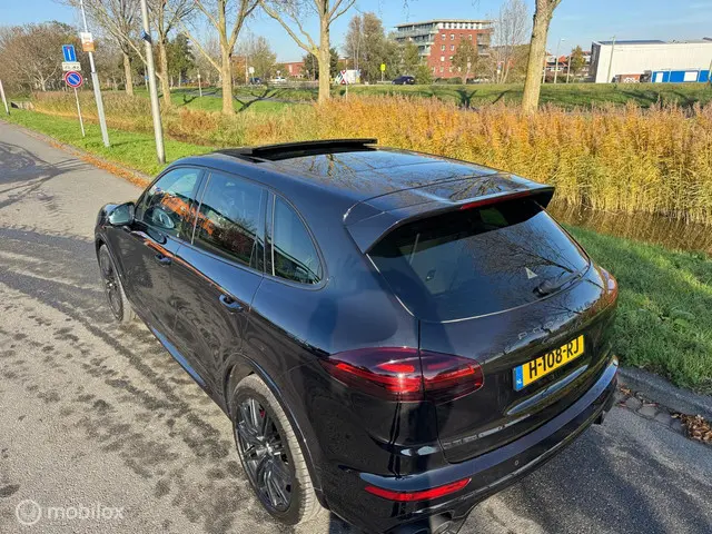 Porsche Cayenne 3.6 GTS 2016 Benzine 17