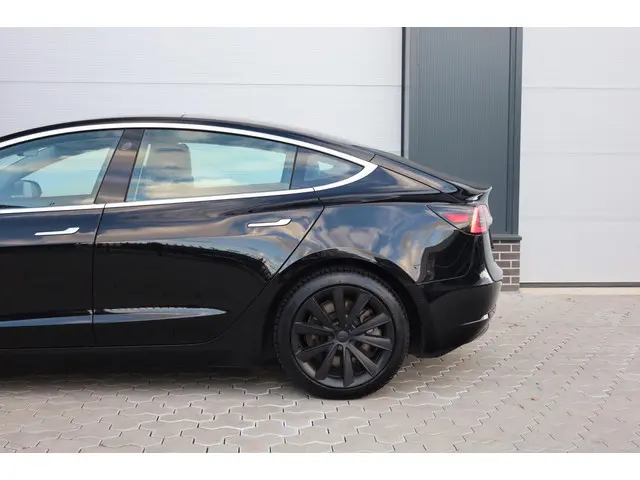Tesla Model 3 Long Range AWD 75 kWh 2019 Elektrisch 7