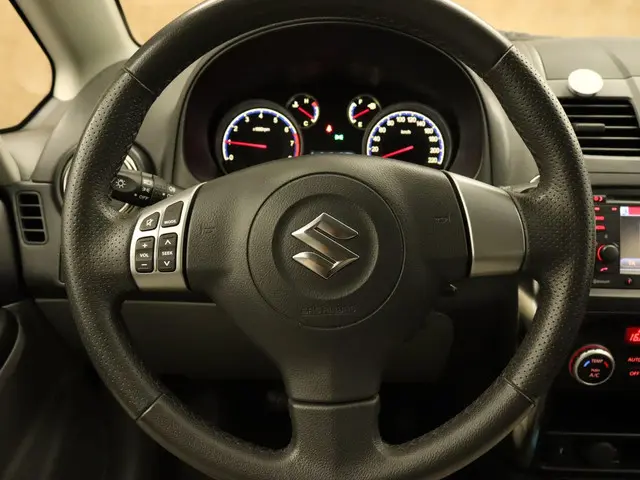 Suzuki SX4 1.6 Executive 2013 Benzine 20