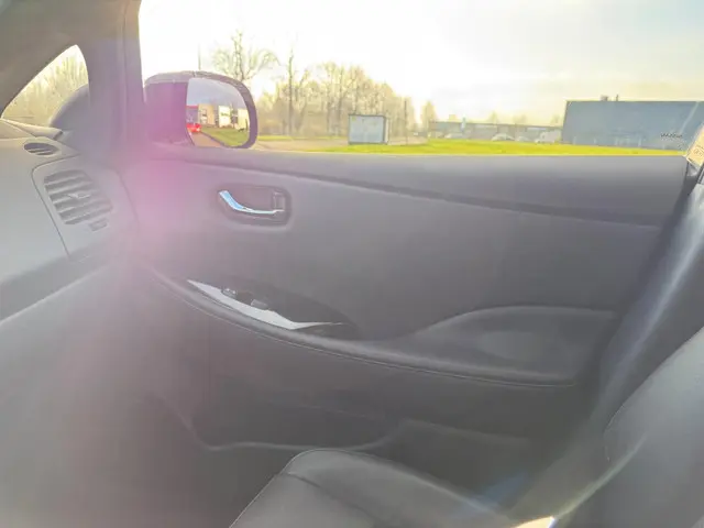 Nissan Leaf Base 24 kWh 2013 Elektrisch 11