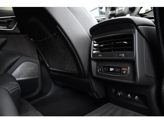 Audi Q8 55 TFSI e Quattro 2021 Hybride Benzine 20