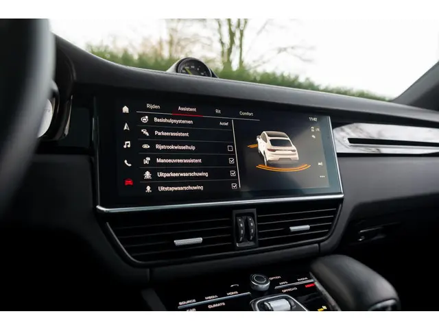 Porsche Cayenne Coupé E-Hybrid 2022 Hybride Benzine 16