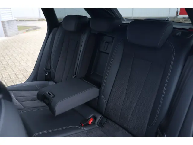 Audi A4 Avant 40 TFSI 3x S-Line 204pk 2020 Benzine 41