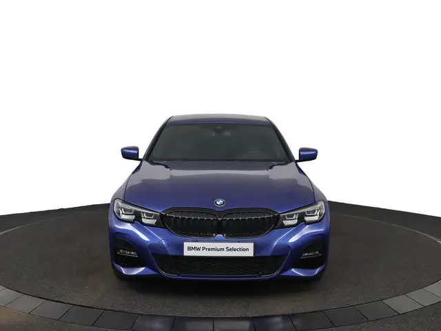 BMW 3 Serie 330i High Executive 2020 Benzine 12