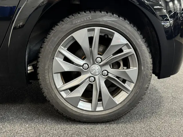 Peugeot e-208 EV Active Pack 50 kWh 2023 Elektrisch 10