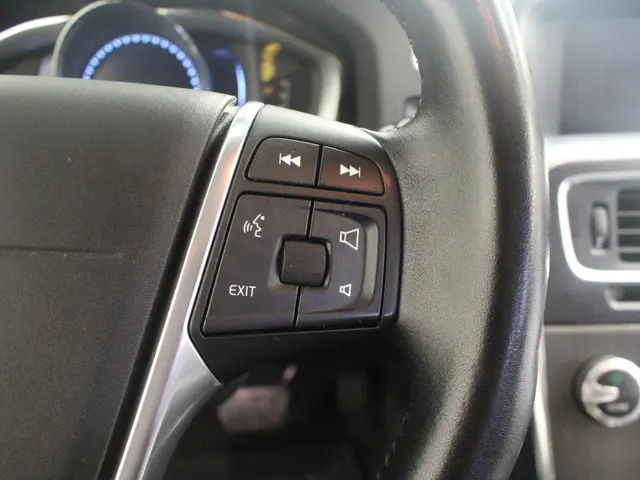 Volvo V60 2.4 D6 Twin Engine Summum 2015 Hybride Diesel 20