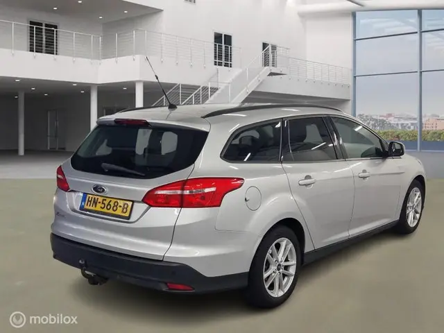 Ford Focus Wagon 1.0 Trend Edition 2015 Benzine 4